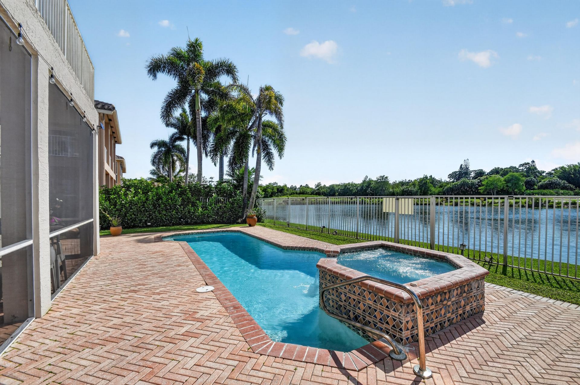 2214 Ridgewood Circle, Royal Palm Beach, FL 33411 Photo