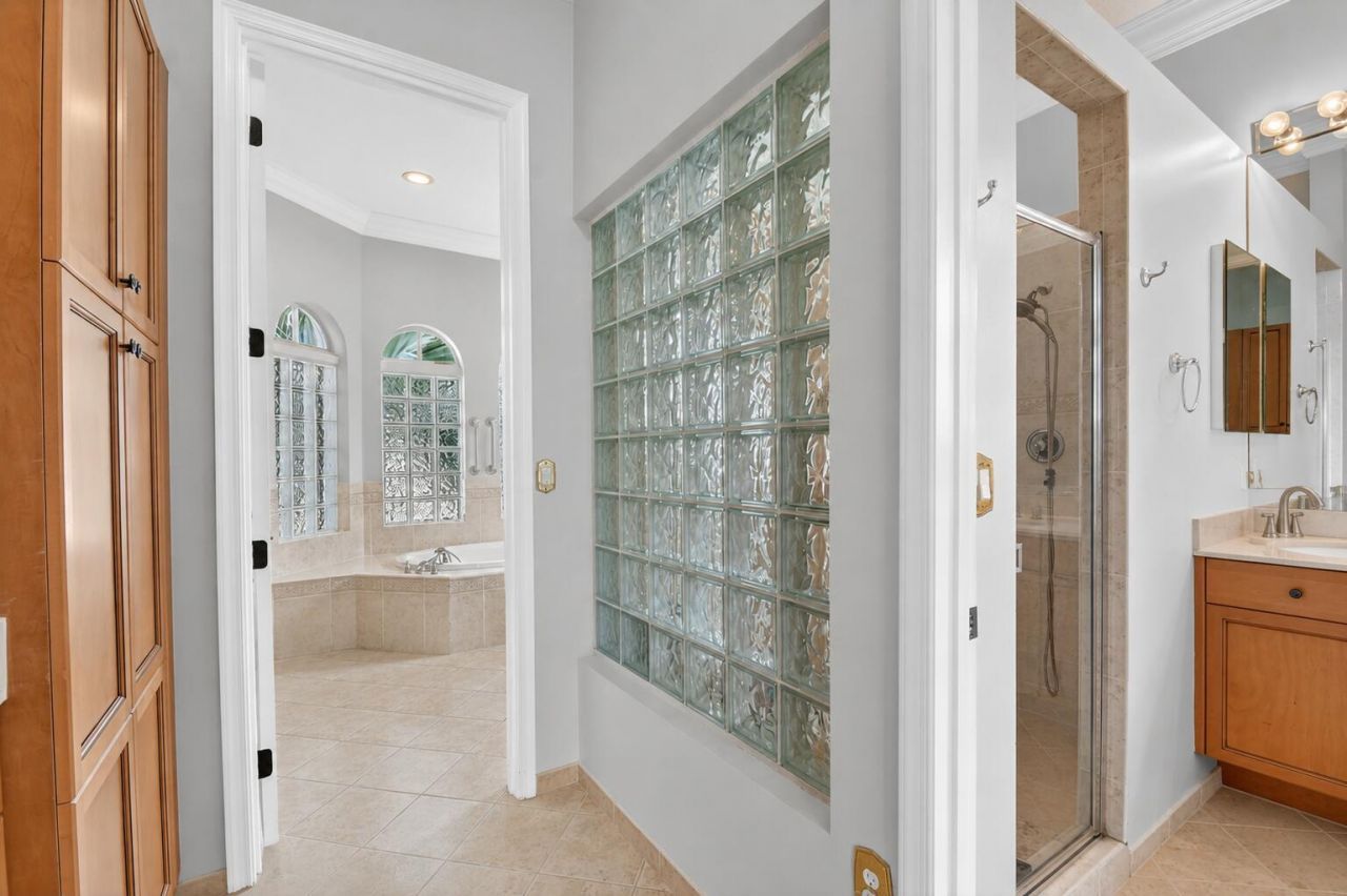 2214 Ridgewood Circle, Royal Palm Beach, FL 33411 Photo