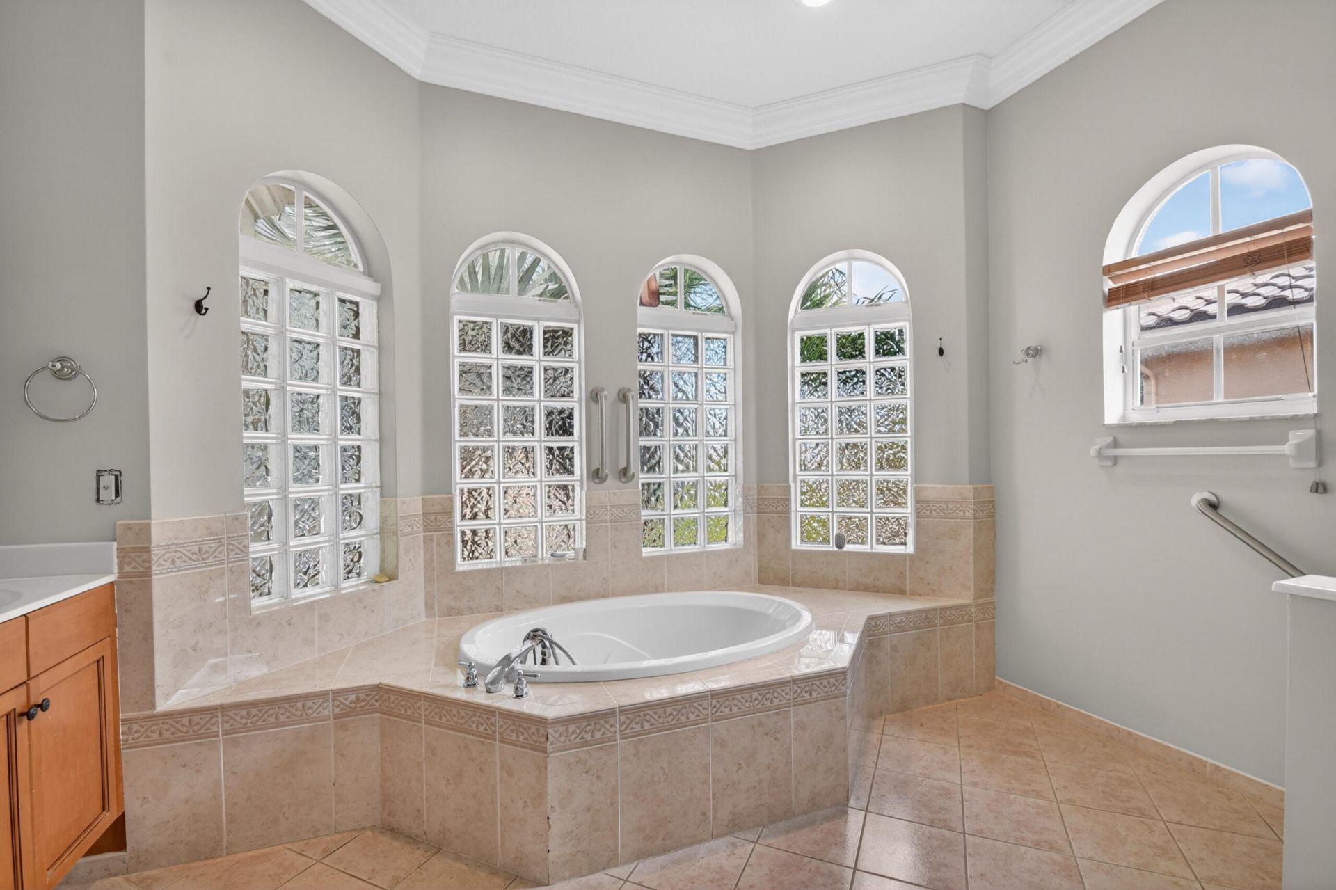 2214 Ridgewood Circle, Royal Palm Beach, FL 33411 Photo