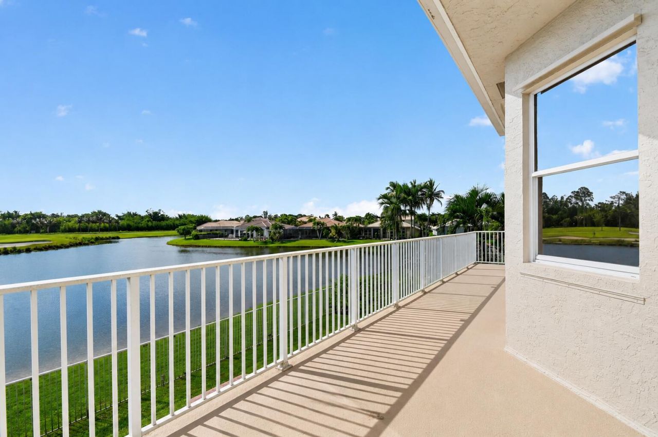 2214 Ridgewood Circle, Royal Palm Beach, FL 33411 Photo