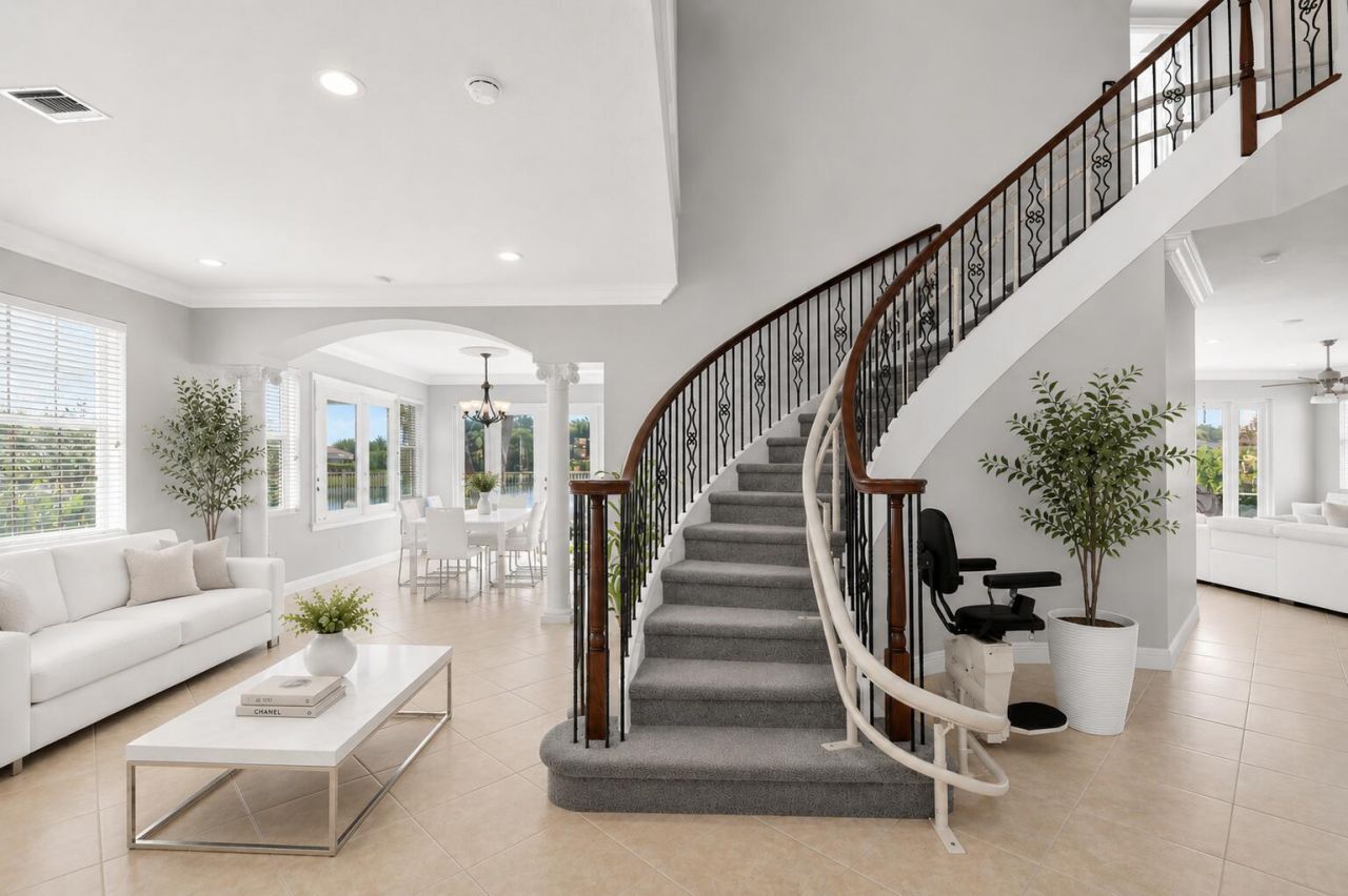 2214 Ridgewood Circle, Royal Palm Beach, FL 33411 Photo