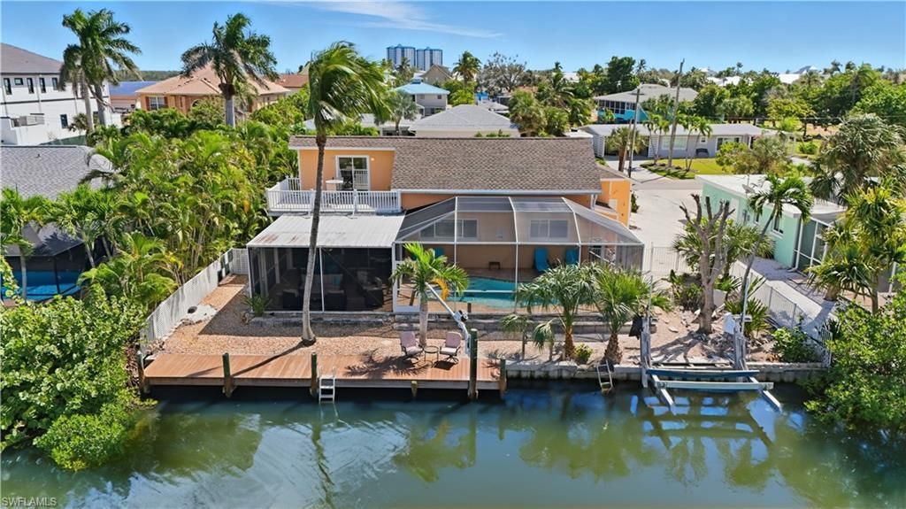 421 Connecticut St, Fort Myers Beach, FL 33931 Photo