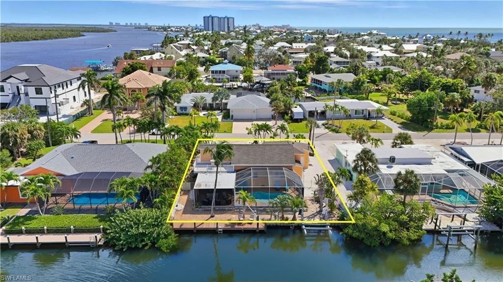 421 Connecticut St, Fort Myers Beach, FL 33931 Photo