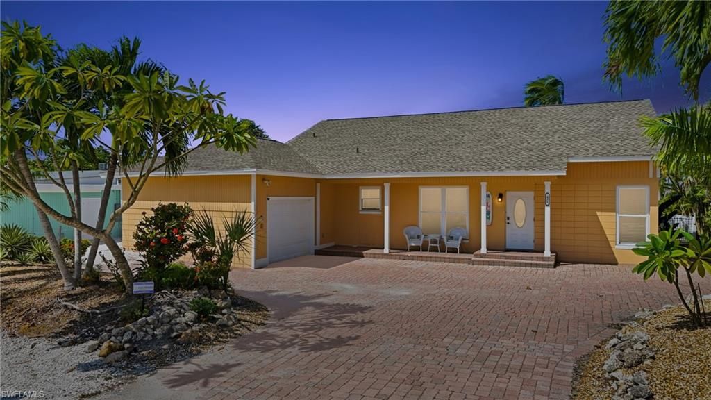 421 Connecticut St, Fort Myers Beach, FL 33931 Photo