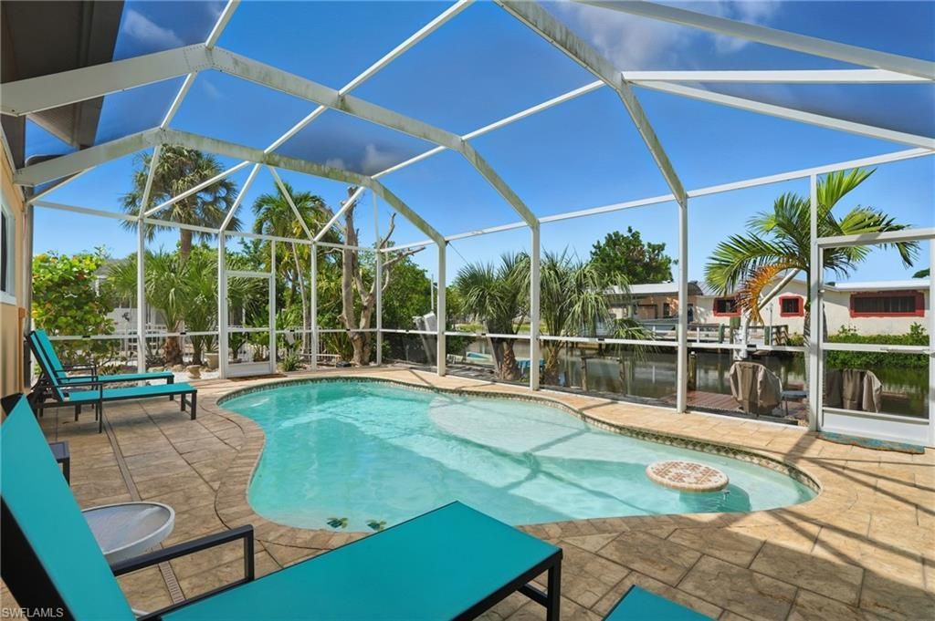 421 Connecticut St, Fort Myers Beach, FL 33931 Photo