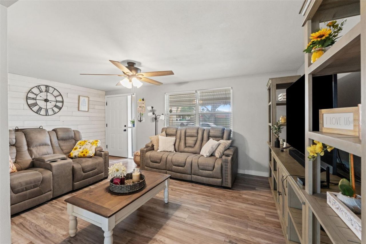 4821 Manor Drive , New Port Richey, FL 34652 Photo