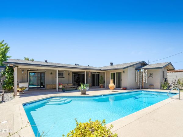 864 W TULSA Street, Chandler, AZ 85225