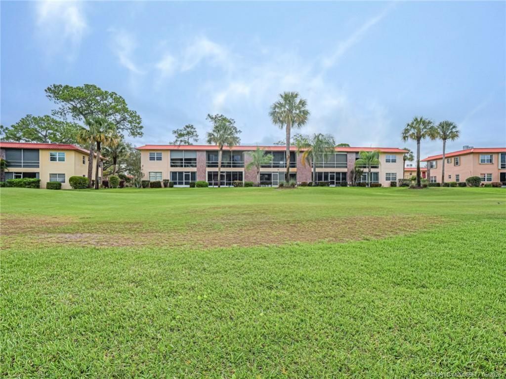 1987 SW Palm City Road, Unit D, Stuart, FL 34994 Photo