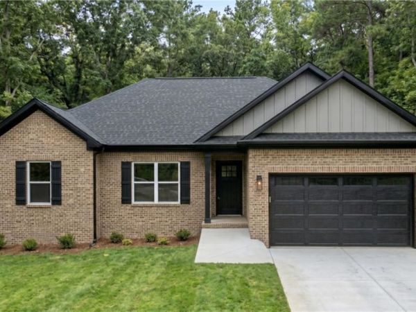 3 Kent Drive , Bella Vista, AR 72714