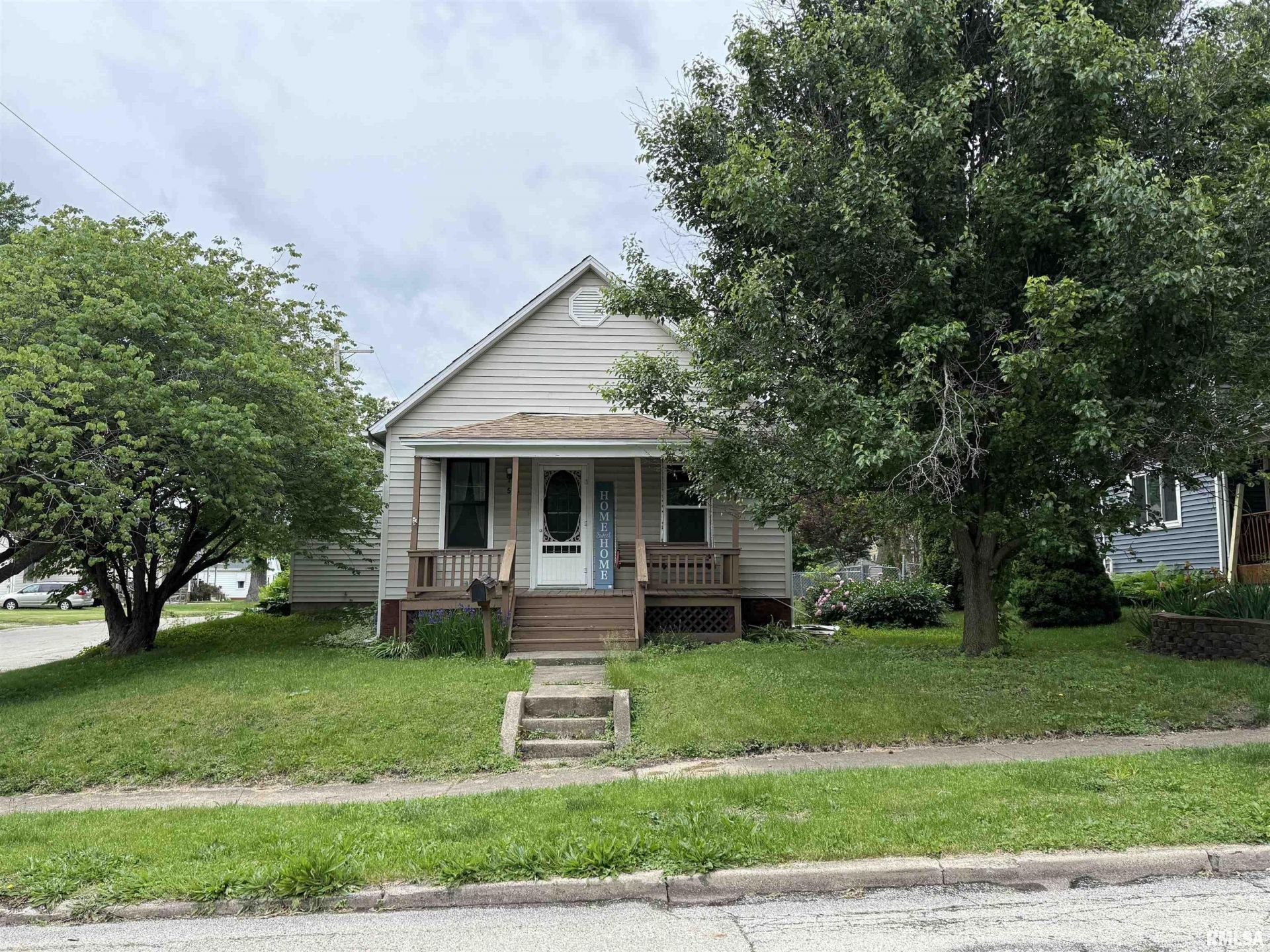 533 N 7th Avenue, Canton, IL 61520 Main Photo