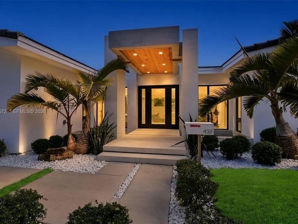 439 Hardee Rd , Coral Gables, FL 33146