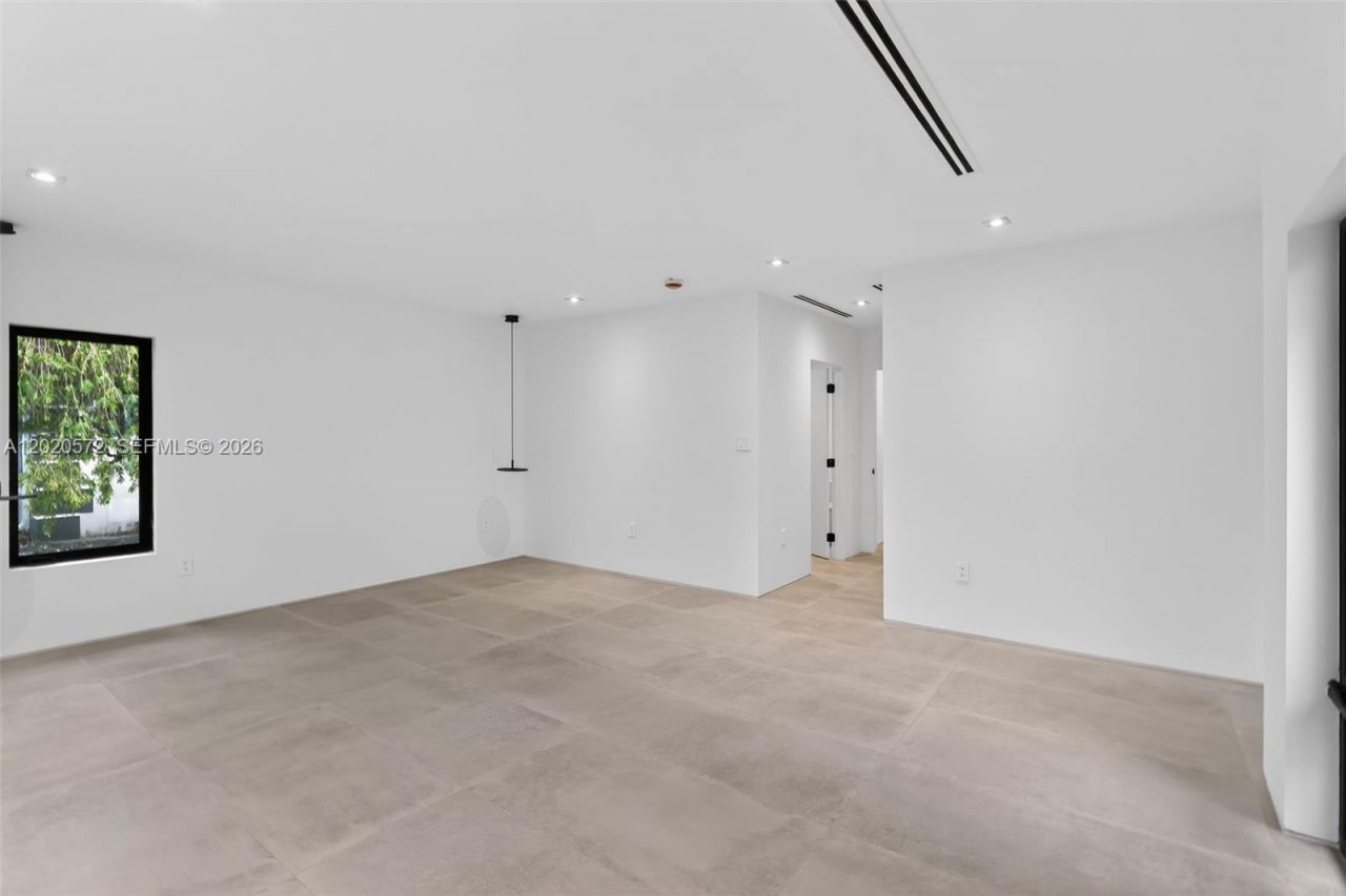 439 Hardee Rd , Coral Gables, FL 33146 Photo