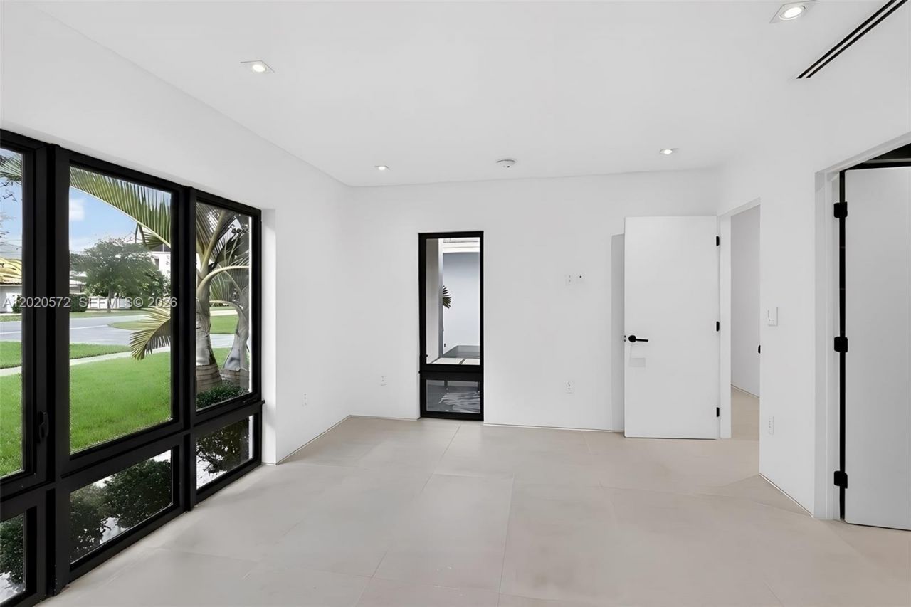 439 Hardee Rd , Coral Gables, FL 33146 Photo
