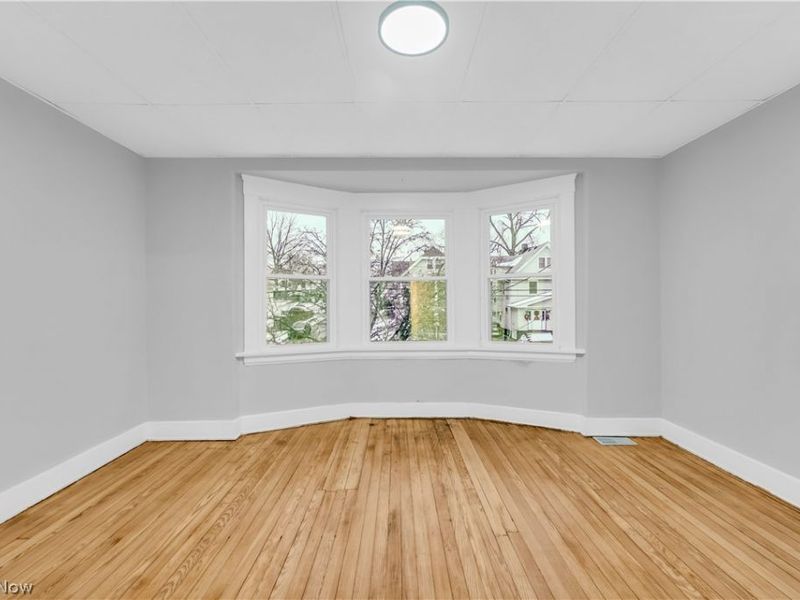 4102 Brooklyn Avenue , Unit 4102/Right, Cleveland, OH 44109 Photo 11