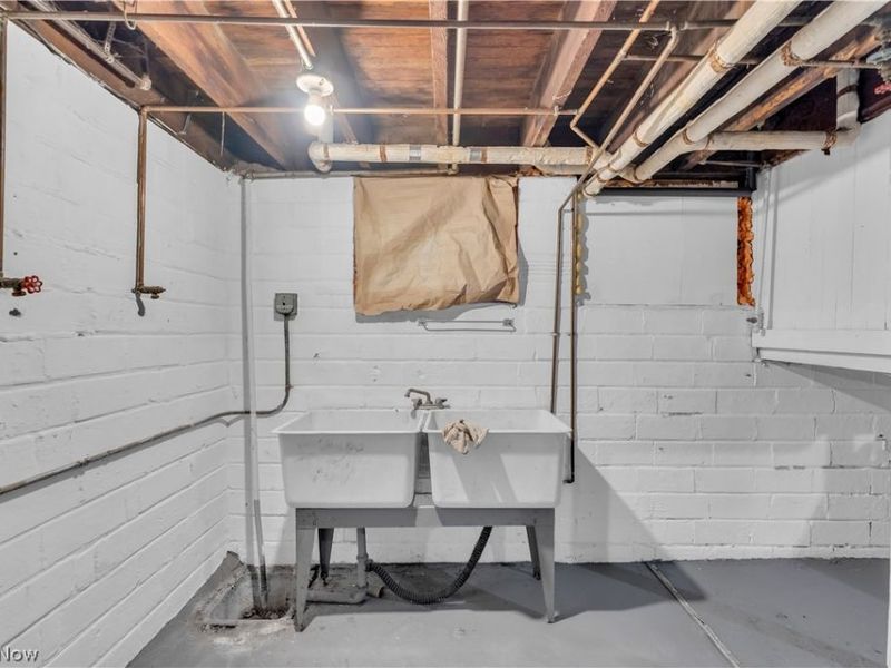 4102 Brooklyn Avenue , Unit 4102/Right, Cleveland, OH 44109 Photo 20