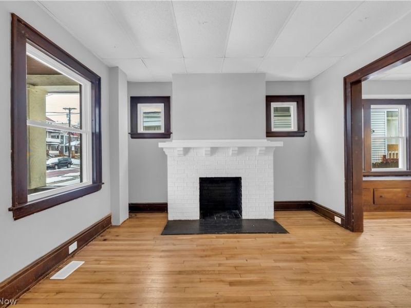 4102 Brooklyn Avenue , Unit 4102/Right, Cleveland, OH 44109 Photo 6