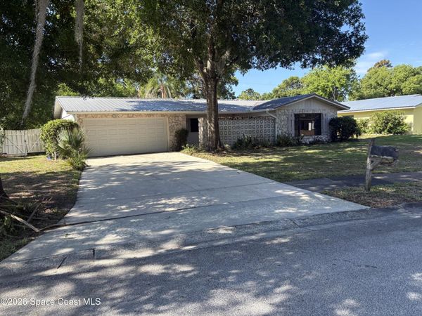 2709 Nottingham Court , Titusville, FL 32796