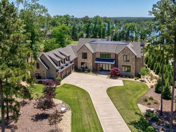 2880 Linger Longer Drive, Greensboro, GA 30642