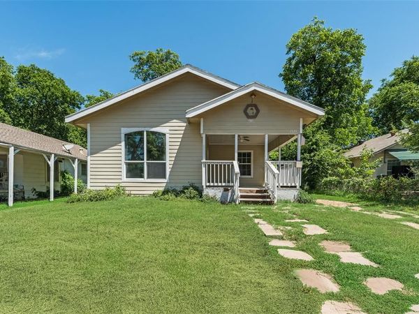 1327 E Baltimore Avenue, Fort Worth, TX 76104