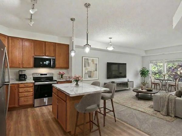 3800 85th Avenue N, Unit 220, Brooklyn Park, MN 55443