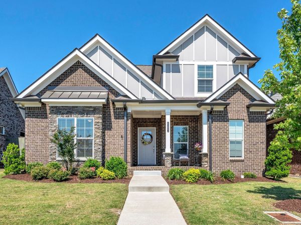 6221 Crawford Drive, Hermitage, TN 37076