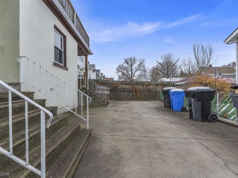 4102 Brooklyn Avenue , Unit 4104/Left, Cleveland, OH 44109 Photo 23