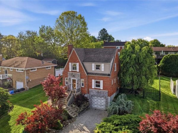 627 Greenlee Rd, Pittsburgh, PA 15227