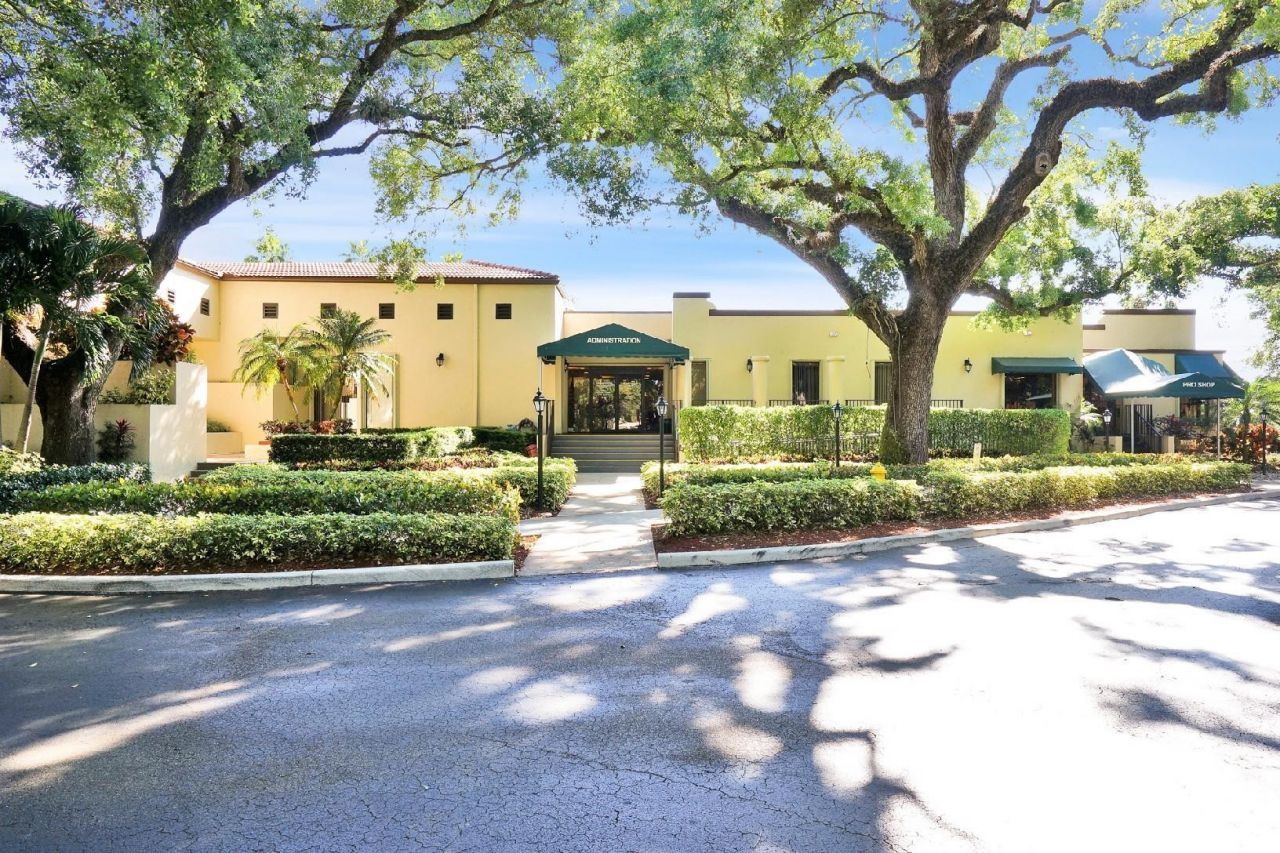 1831 Sabal Palm Drive, Unit 202, Davie, FL 33324 Photo