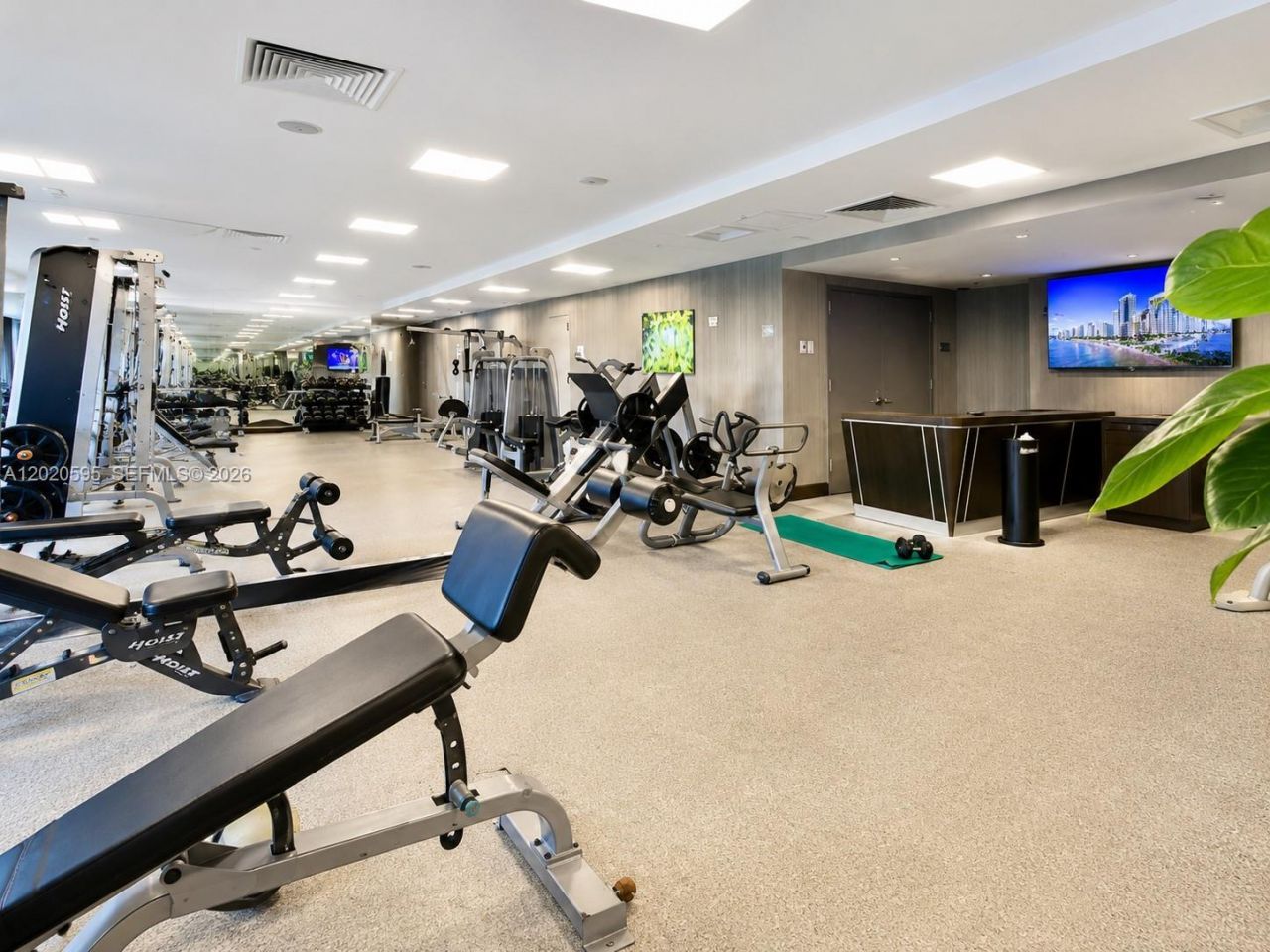 951 Brickell Ave , Unit 3501, Miami, FL 33131 Photo