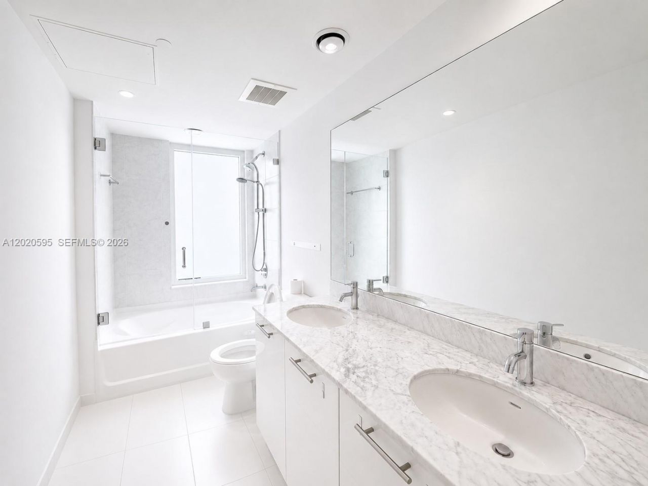 951 Brickell Ave , Unit 3501, Miami, FL 33131 Photo