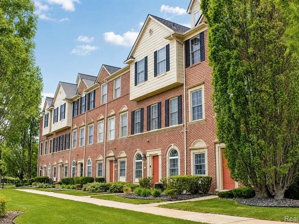 45411 N Stonewood Road , CANTON, MI 48187