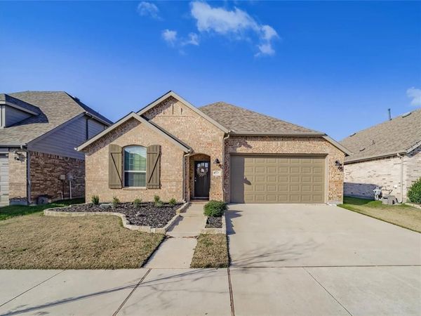 1317 Chickadee Drive, Argyle, TX 76226