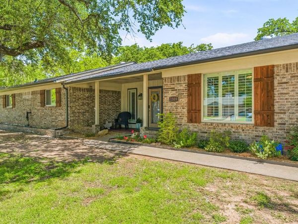 1309 Cliff Drive, Graham, TX 76450