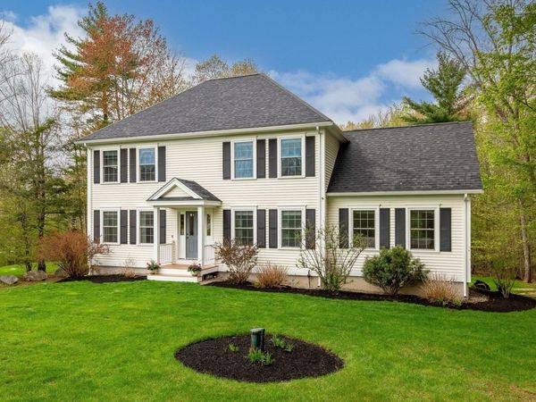 92 Ridgecrest Drive, Greenland, NH 03840
