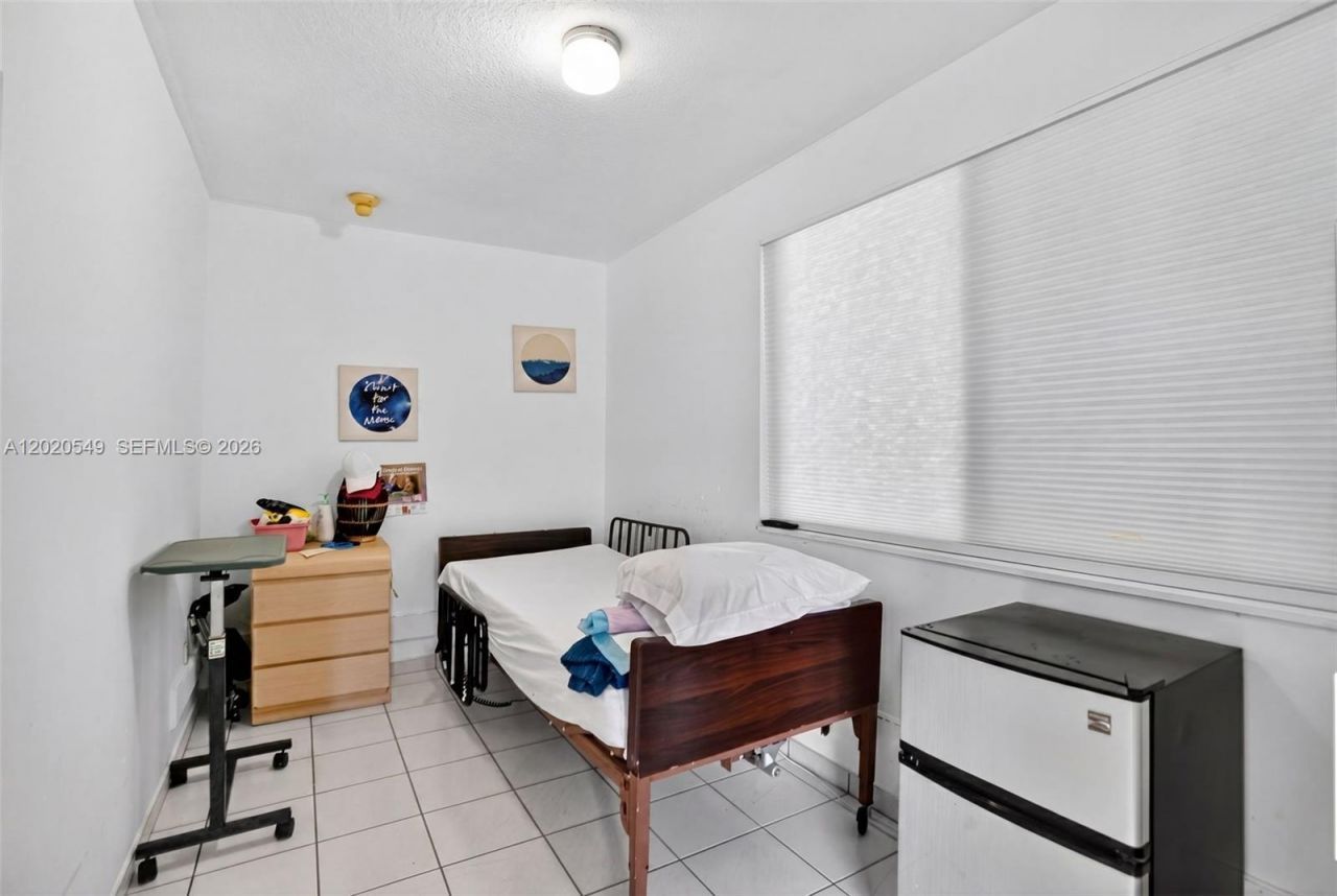 7100 NW 1st Ter, Miami, FL 33126 Photo