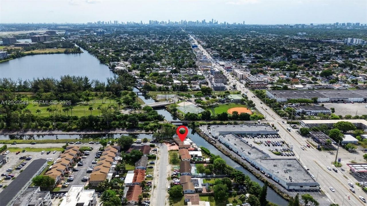 7100 NW 1st Ter, Miami, FL 33126 Photo