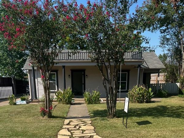 422 Goshen W, Canton, TX 75103