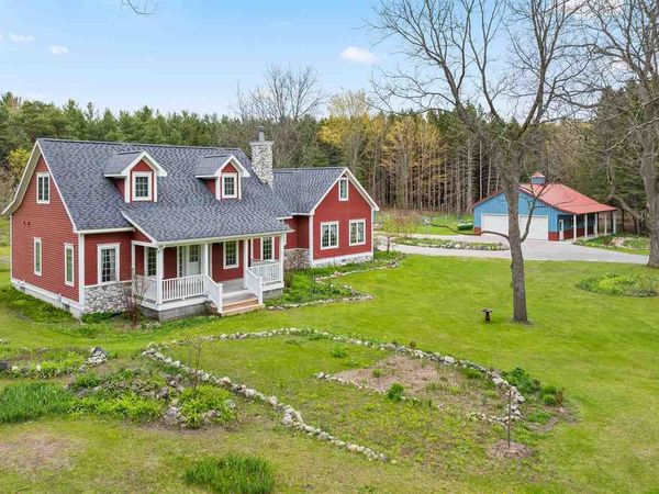 6373 Shanty Creek Rd, Bellaire, MI 49615