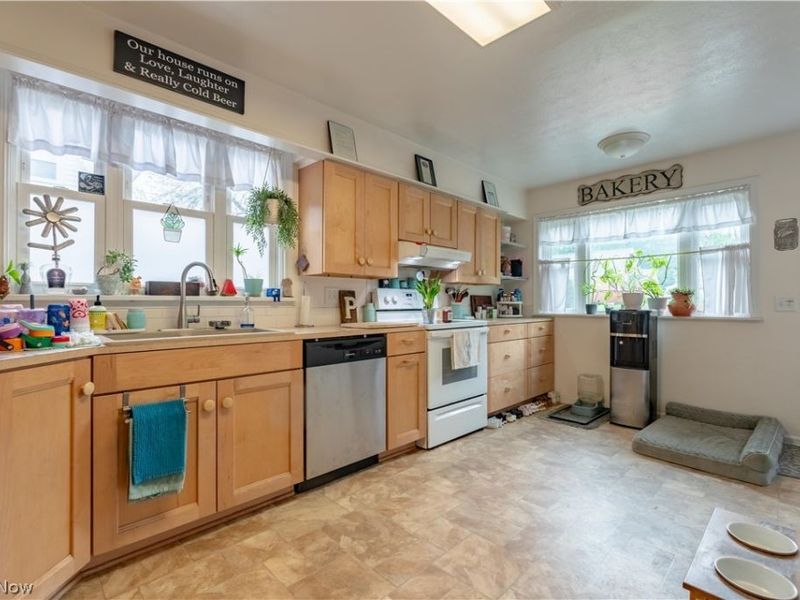 2417 S Arch Avenue , Alliance, OH 44601 Photo 12