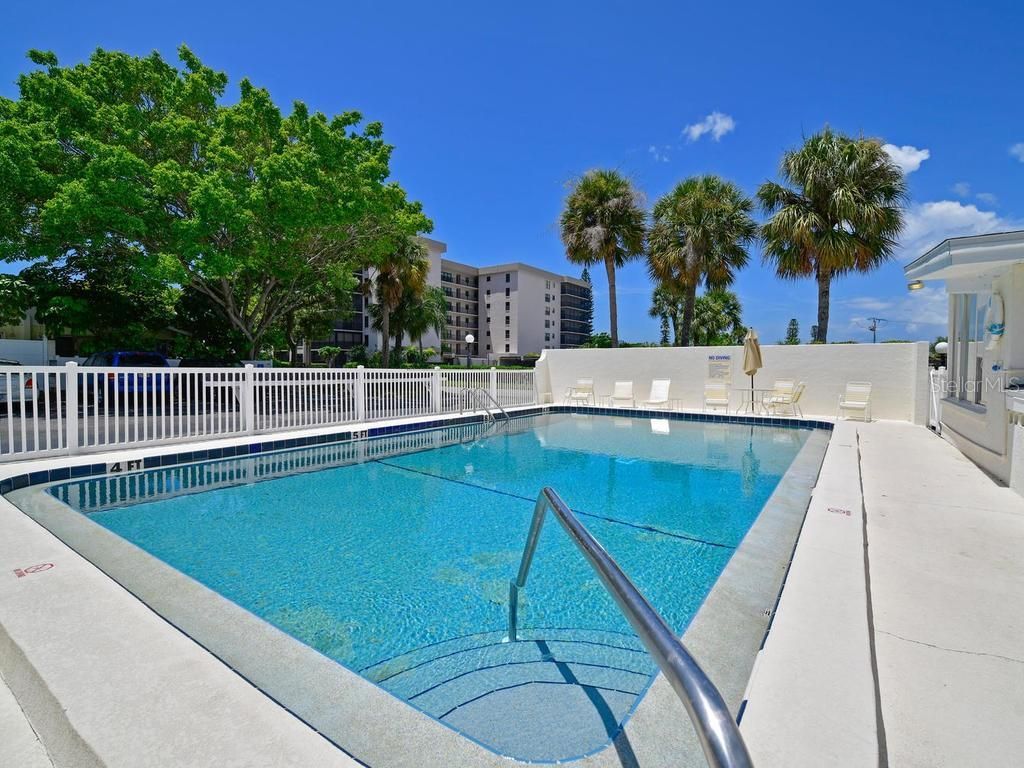 170 Roosevelt Drive , Unit 8, Sarasota, FL 34236 Photo