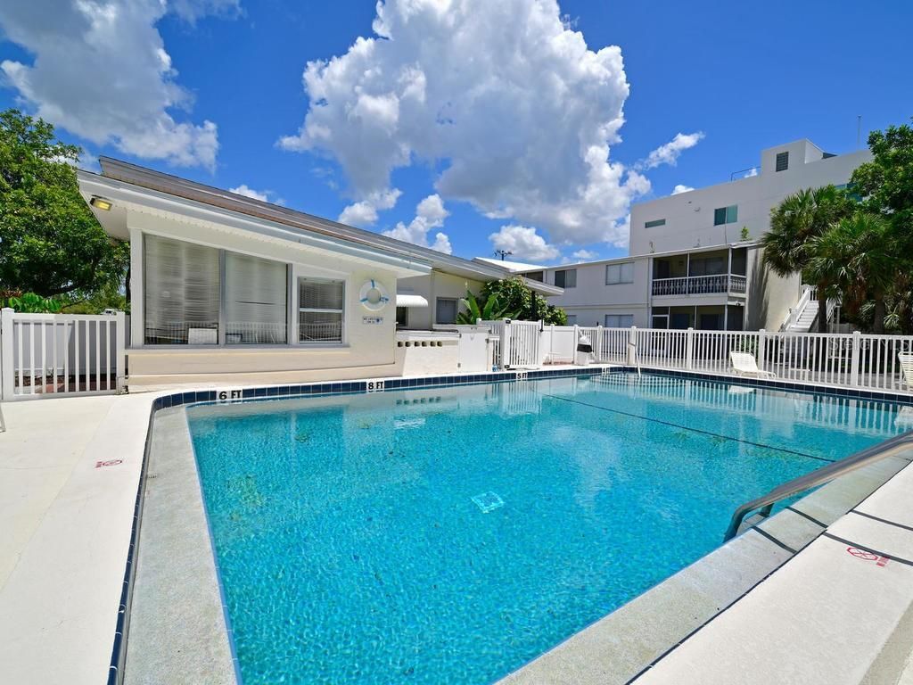 170 Roosevelt Drive , Unit 8, Sarasota, FL 34236 Photo