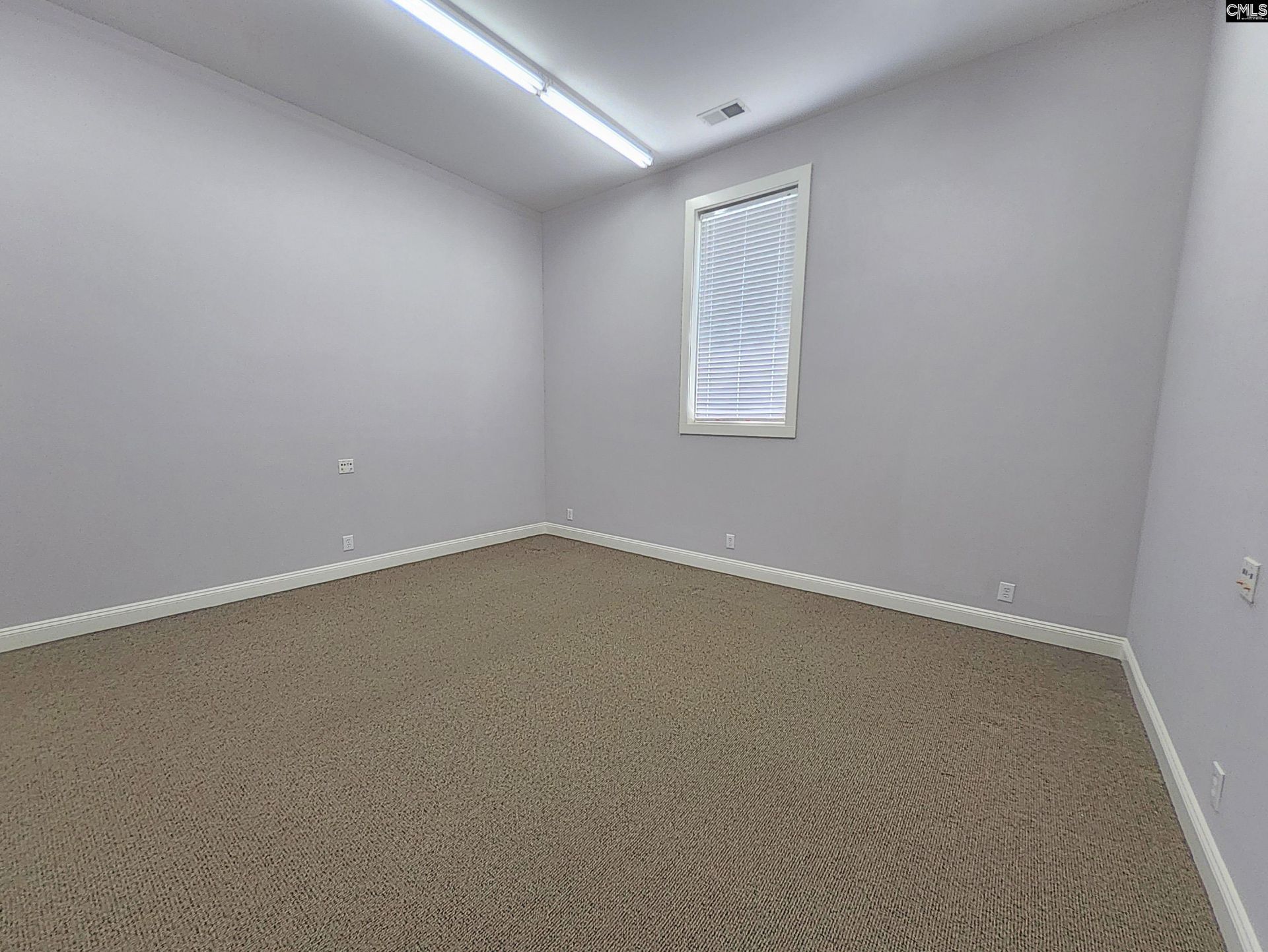 191 Friarsgate Boulevard  Photo 22