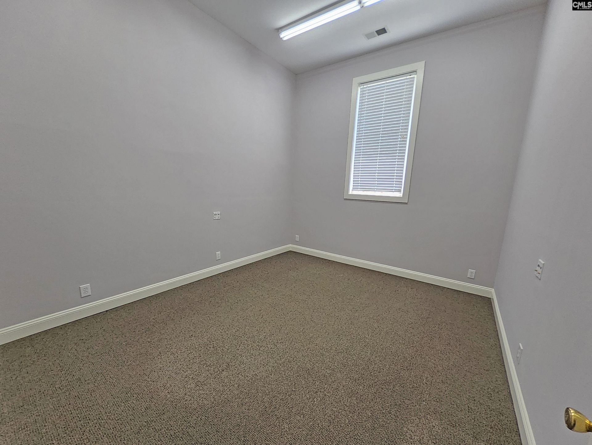 191 Friarsgate Boulevard  Photo 23