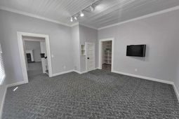 191 Friarsgate Boulevard  photo 4
