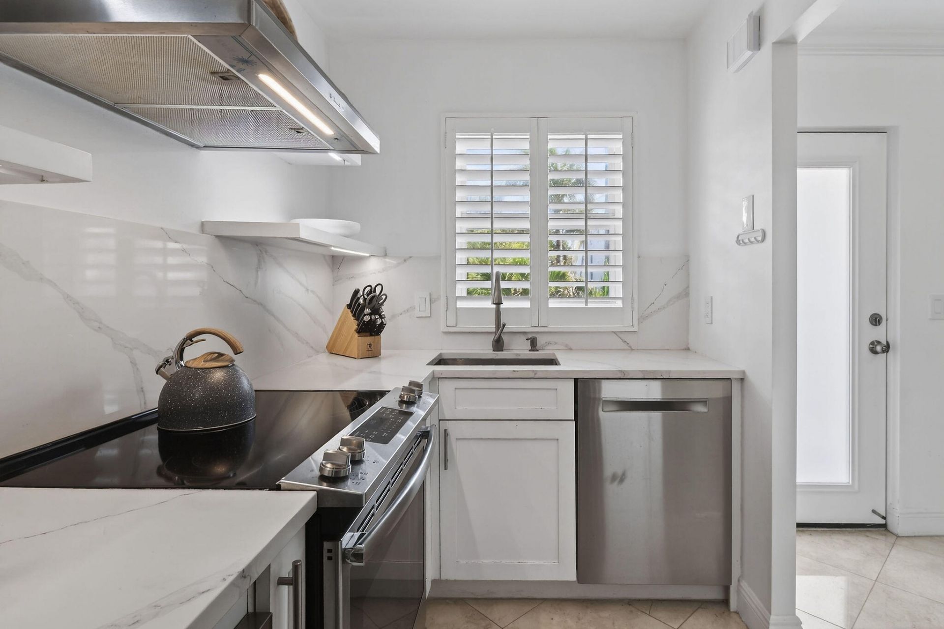 139 Sunrise Avenue, Unit 2030, Palm Beach, FL 33480 Photo