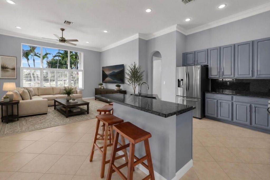 7041 SE Bay Hill Drive, Stuart, FL 34997 Photo