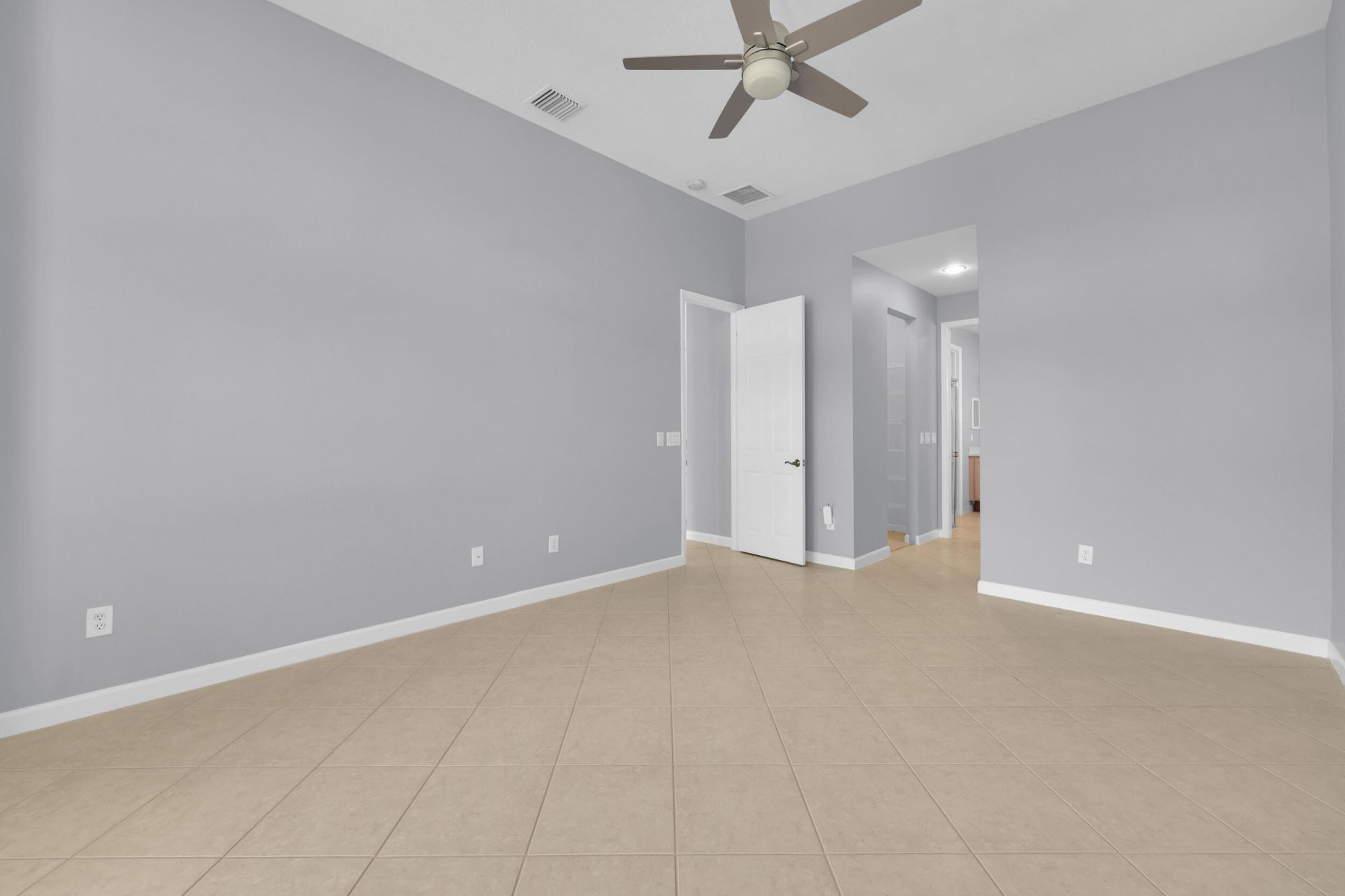 7041 SE Bay Hill Drive, Stuart, FL 34997 Photo