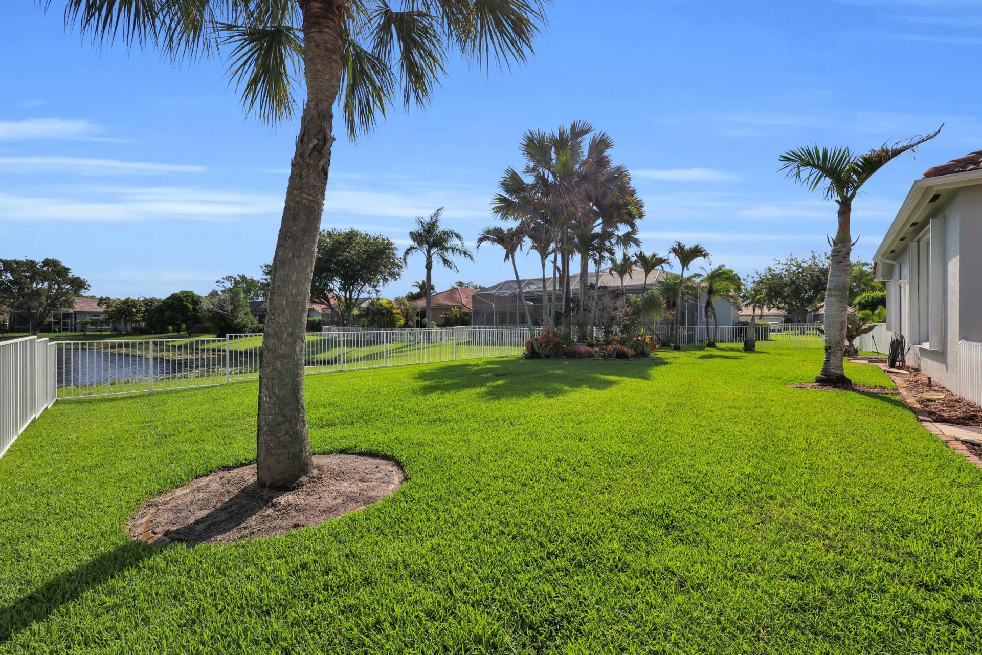 7041 SE Bay Hill Drive, Stuart, FL 34997 Photo