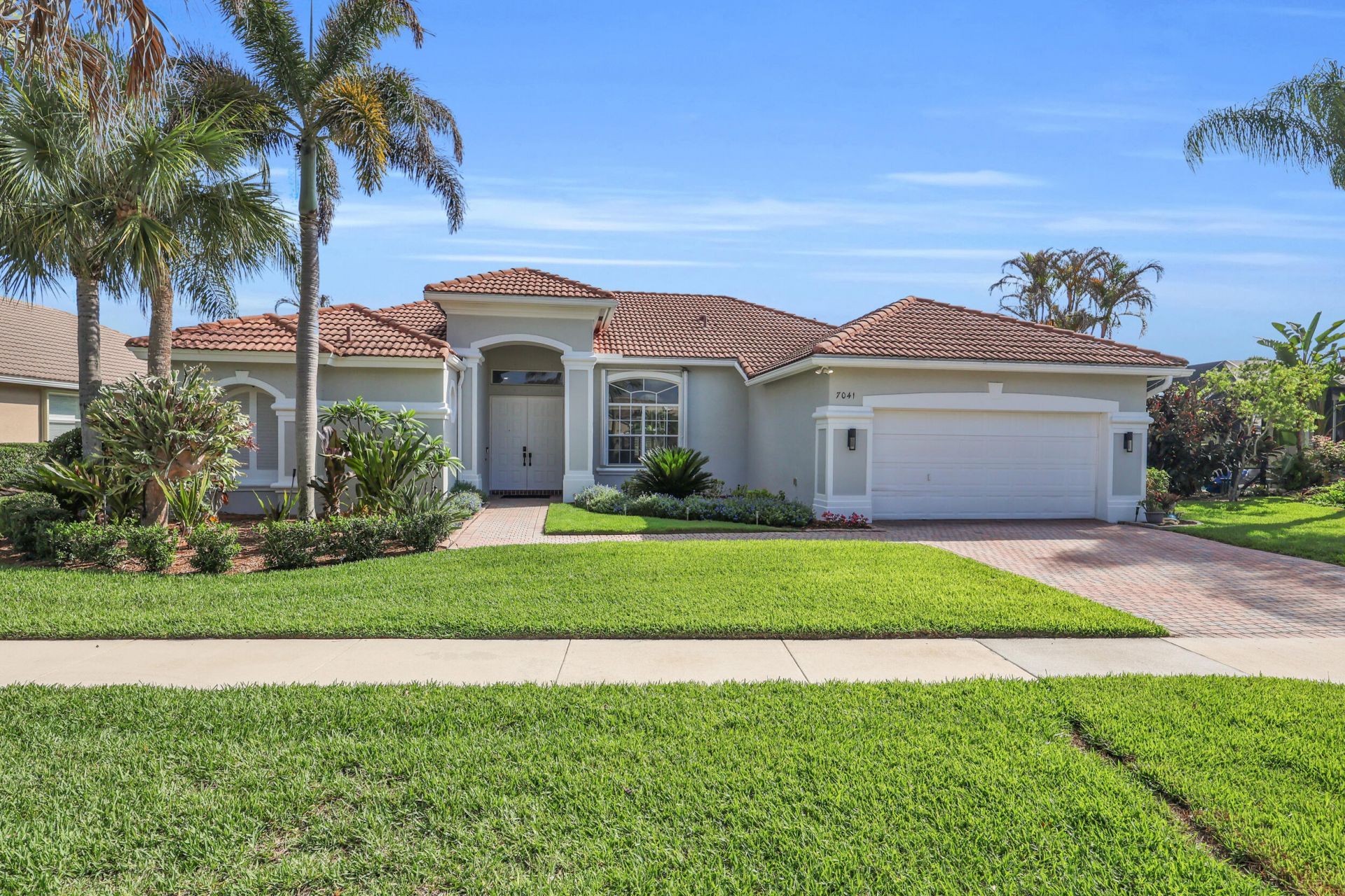 7041 SE Bay Hill Drive, Stuart, FL 34997 Photo