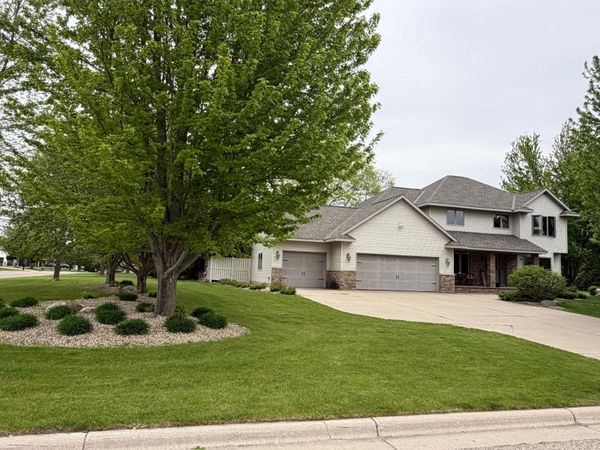 1511 3rd Street NE, Willmar, MN 56201
